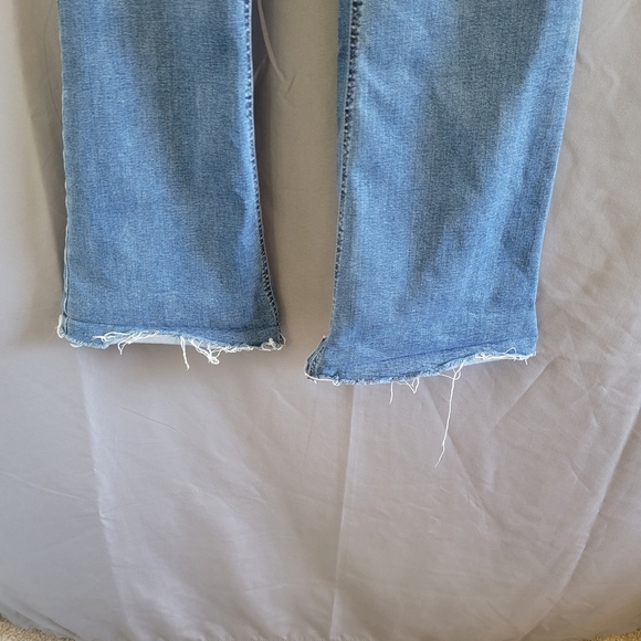 Garage Denim Women's High Rise Flare Jeans Light Blue Wash, Size 11 - Picture 7 of 7